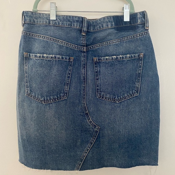H&M mini denim skirt - Picture 3 of 6